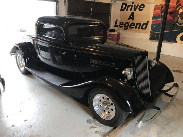 1934 Ford Coupe 383 stroker, turbo 350, 9 inch Ford rear Excellent Condition 1934 Ford coupe --coupe
