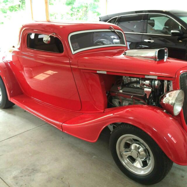 1934 Ford Deluxe - photo 2