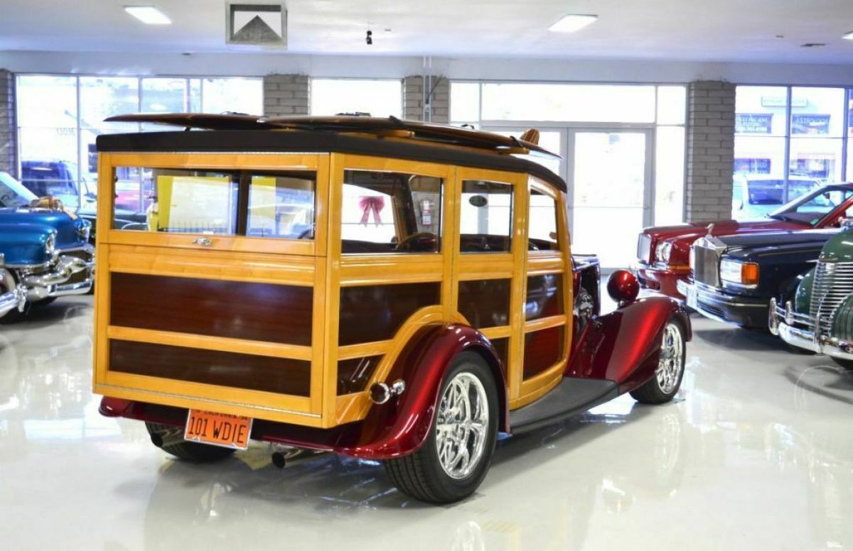 1934 Ford Custom Woodie - photo 11