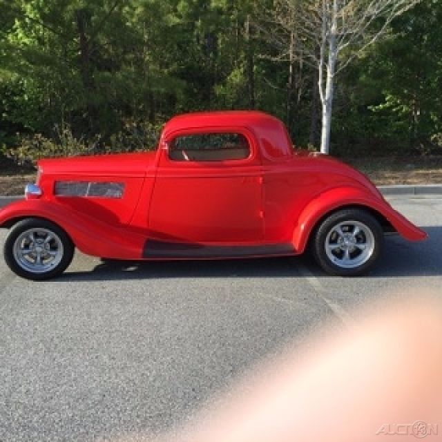 1934 Ford Custom - photo 2