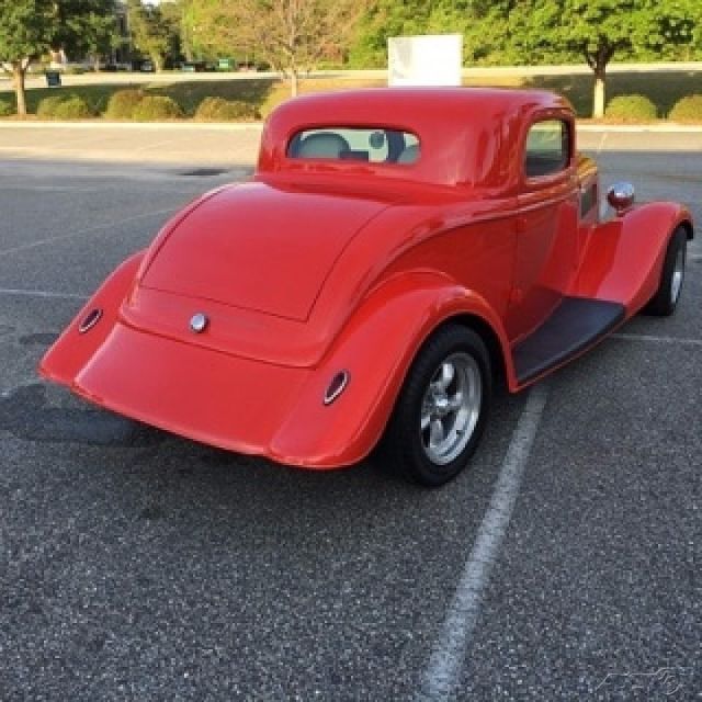 1934 Ford Custom - photo 4