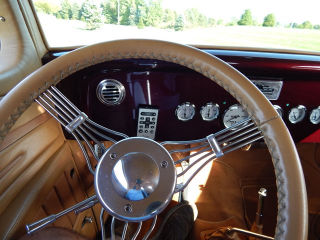 1934 Ford Three window coupe - photo 10