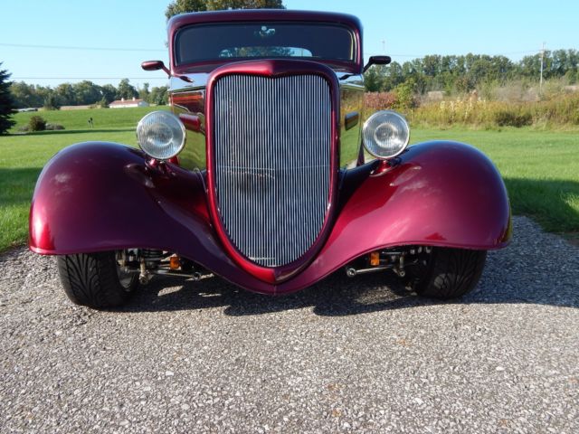 1934 Ford Three window coupe - photo 2