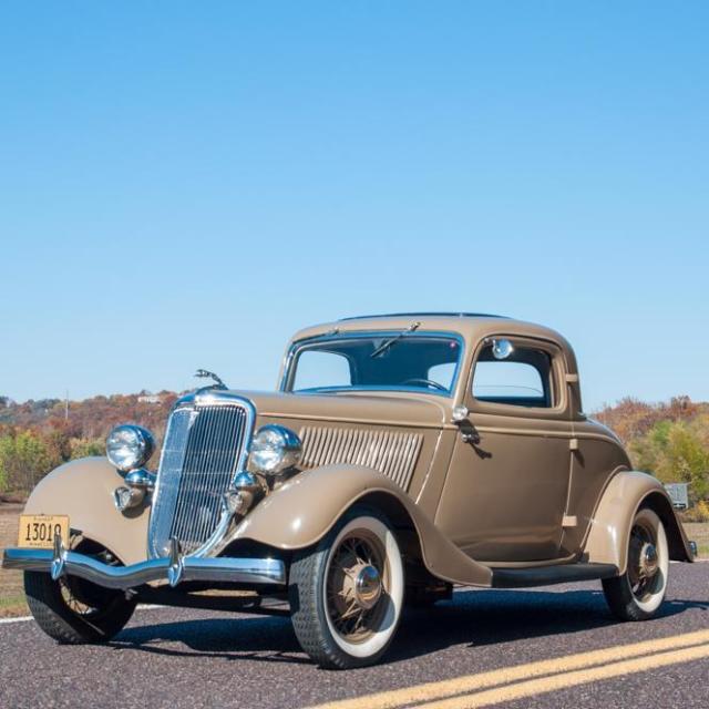 1934 Ford Deluxe Three-Window Coupe 1934 Ford Deluxe Three-Window Coupe