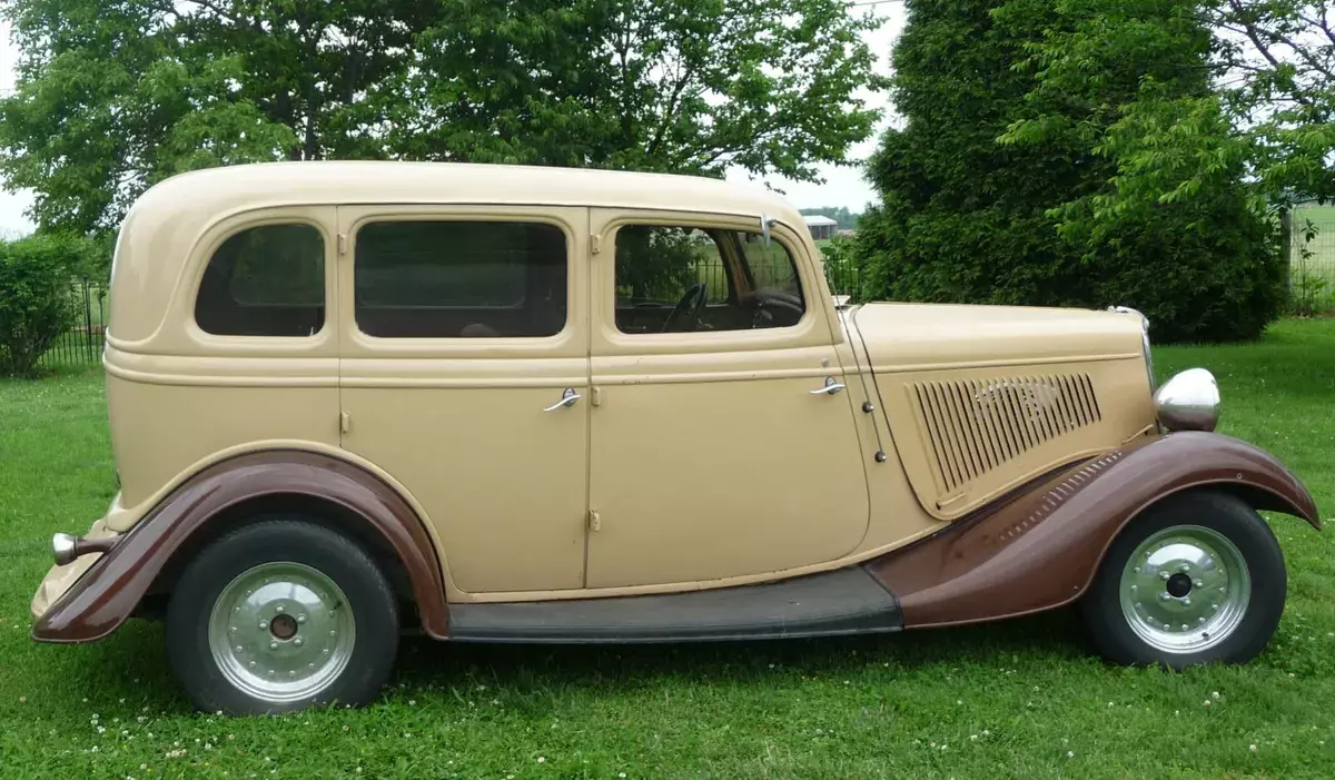 1934 Ford 40