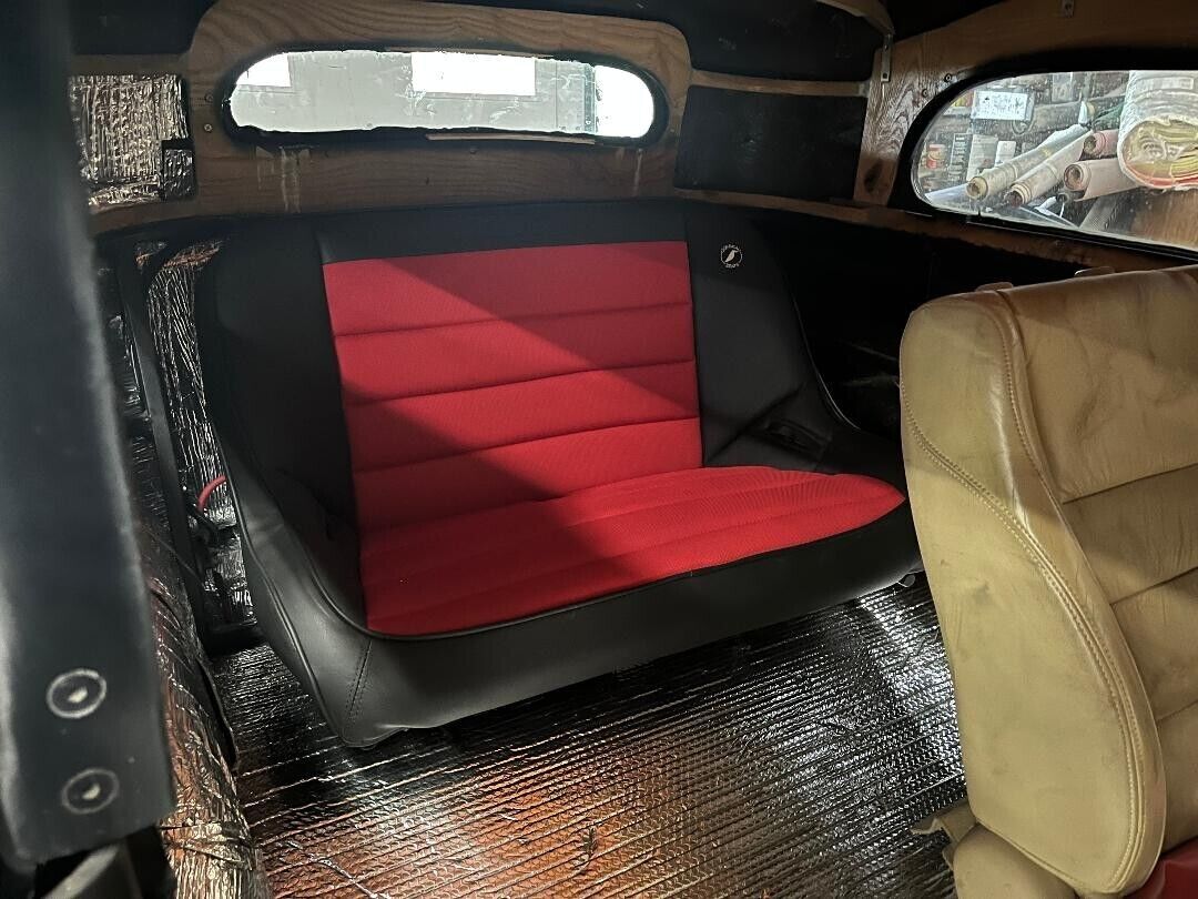 1934 Ford 2 Door Sedan 302 Automatic Model 40 - photo 9