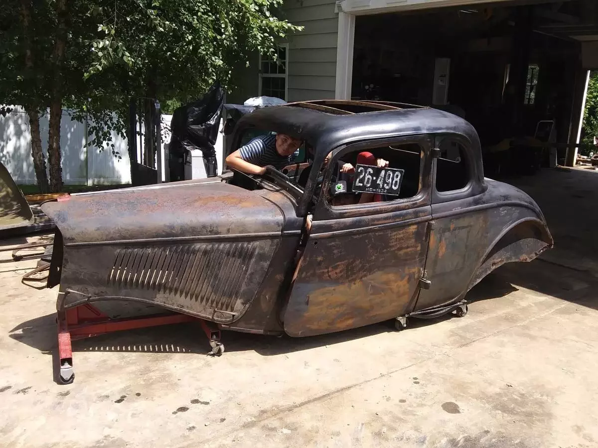 1934 Ford real Henry 1934 Ford V-8 5 Window