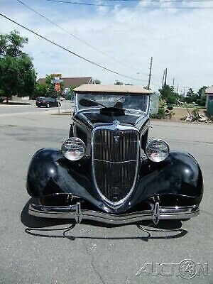 1934 Ford Roadster - photo 6