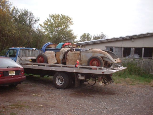 1934 Ford Roadster Hiboy 1934 Ford 40-710 Vynel and leather inserts