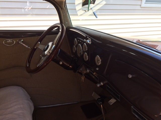 1934 Ford Sedan - photo 10