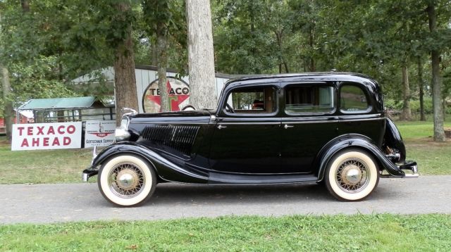 1934 Ford Sedan 3-Speed - photo 2