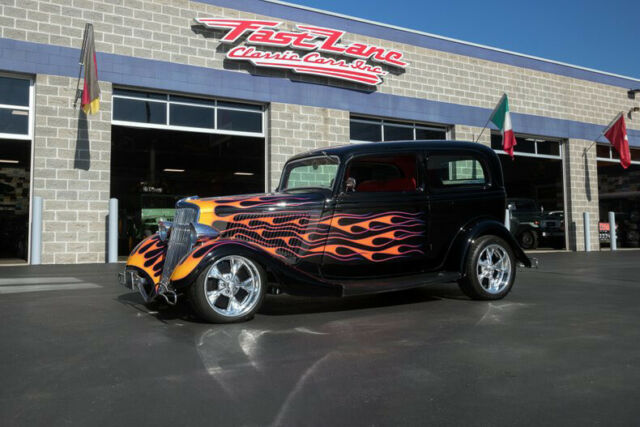 1934 Ford Tudor Street Rod Fuel Injected LS V8 All Steel Body and Fenders 1934 Ford Tudor LS Powered All Steel