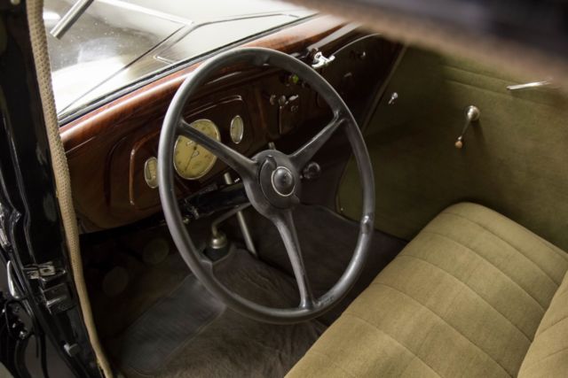 1934 Ford Ford Model 40 Deluxe 4 Door Sedan - photo 8