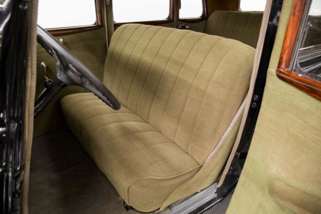 1934 Ford Ford Model 40 Deluxe 4 Door Sedan - photo 9