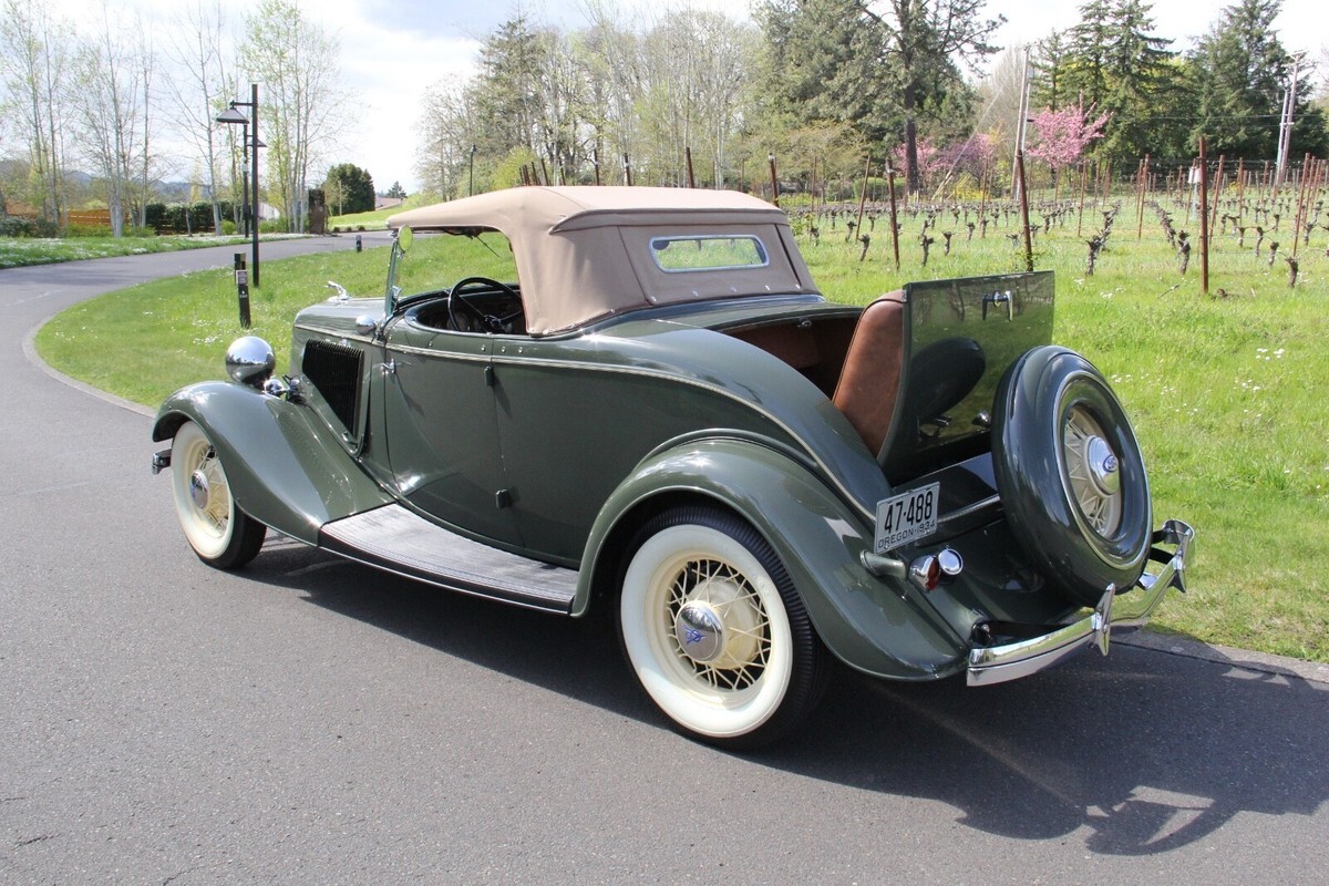 1934 Ford Model 40 V8 Deluxe Roadster. Stock-Restored. SEE VIDEO TOUR - photo 4