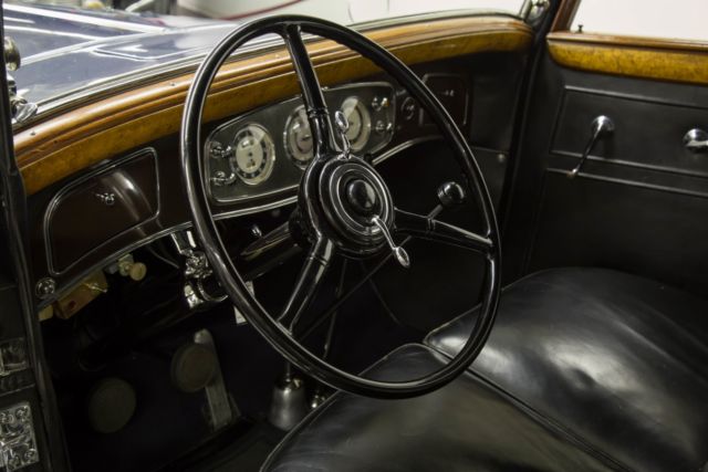 1934 Lincoln KB 7-Passenger Willoughby Limousine - photo 10