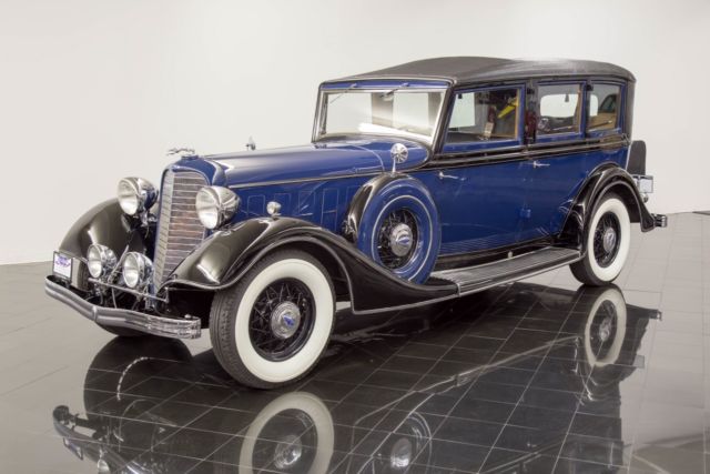 1934 Lincoln KB 7-Passenger Willoughby Limousine - photo 2
