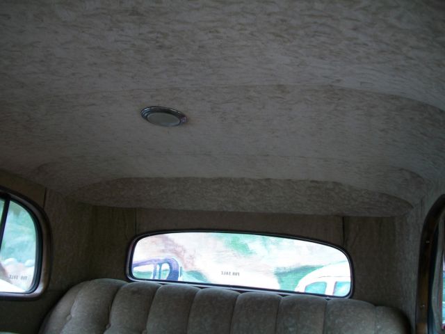 1934 Oldsmobile Custom Cruiser 4-Door - photo 9
