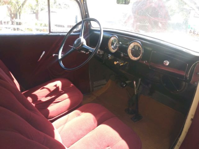 1934 Oldsmobile F34 Touring Sedan - photo 3