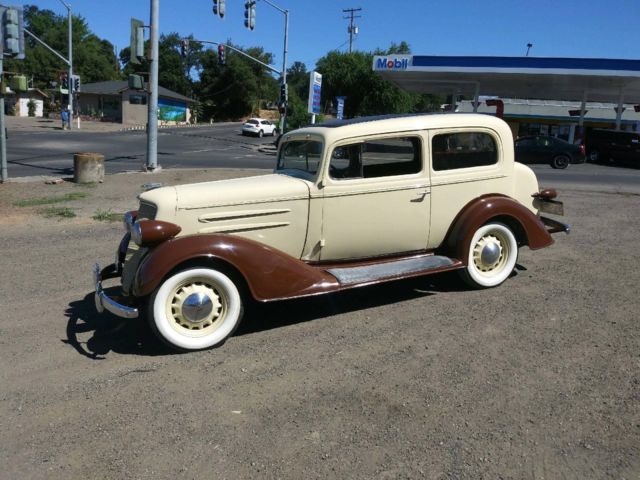 1934 Oldsmobile F34 Two Door Touring Coupe 1934 Oldsmobile F34 Touring Sedan