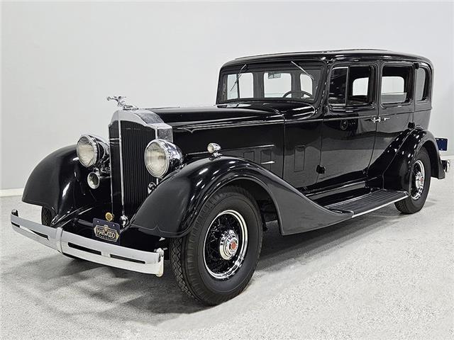 1934 Packard 1100 Sedan - photo 3