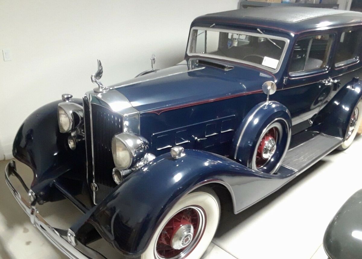 1934 Packard 1100 Sedan Blue RWD Manual Super Eight Headlights, Dual Sidemounts 1934 Packard 1100 Super Eight Headlights, Dual Sidemounts