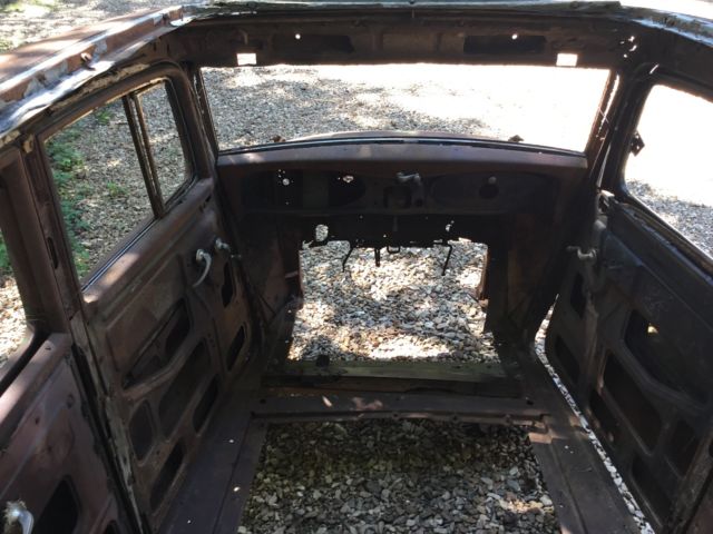 1934 Plymouth 4 door sedan - photo 9