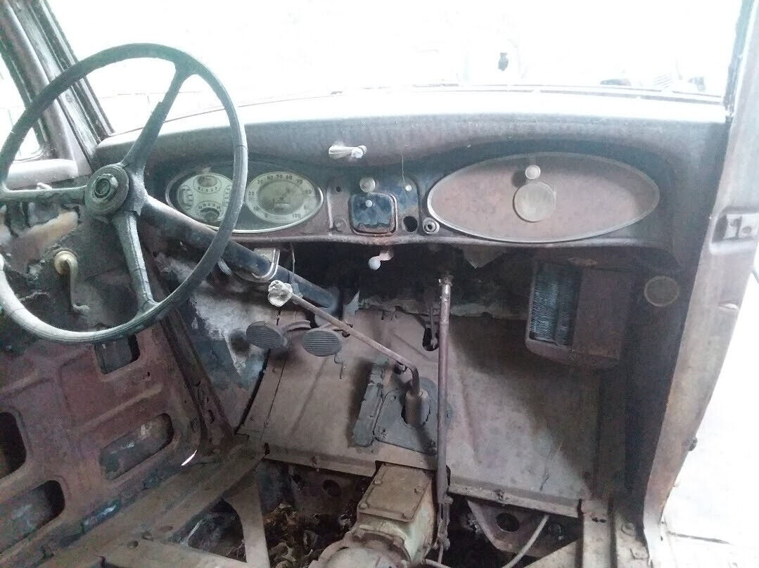 1934 Plymouth Deluxe PE Model - photo 11