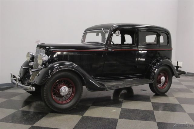 1934 Plymouth PFXX 4 Door Sedan - photo 6