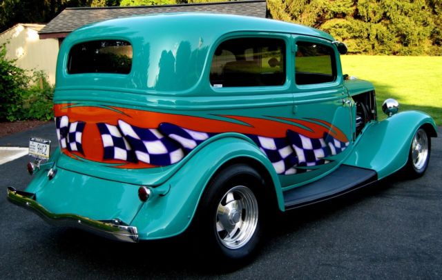 1934 Ford Tudor 2 Door Resto-Rod - photo 5