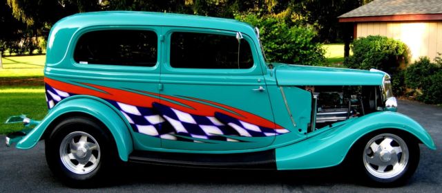 1934 Ford Tudor 2 Door Resto-Rod - photo 7