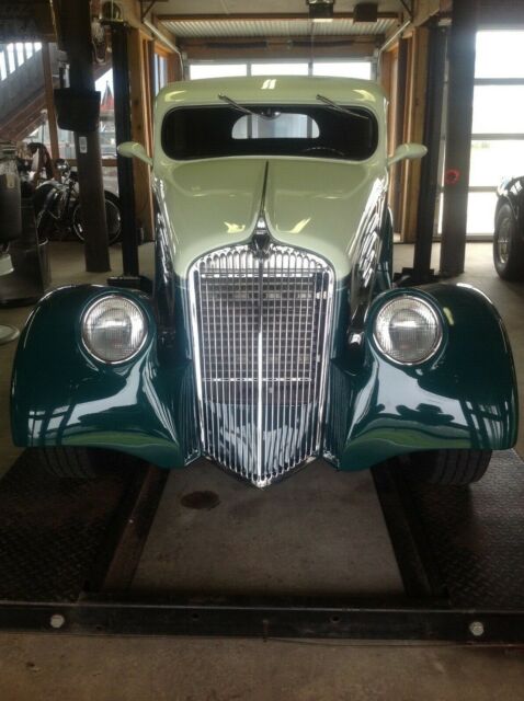1934 Willys sedan hot rod street rod classic car 1934 Willys Model 77