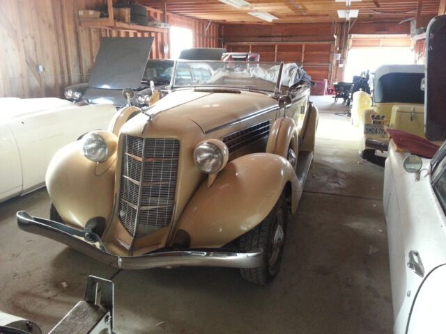 1935 Cord 653