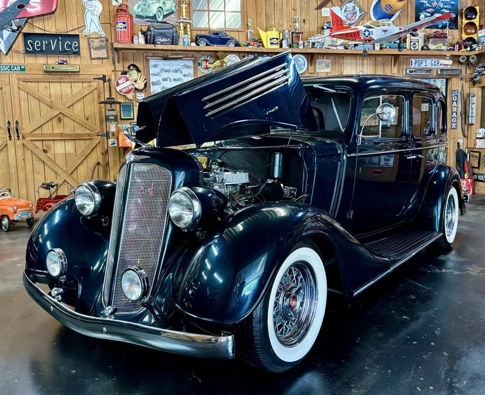 1935 Buick Series 40 4 dr sedan