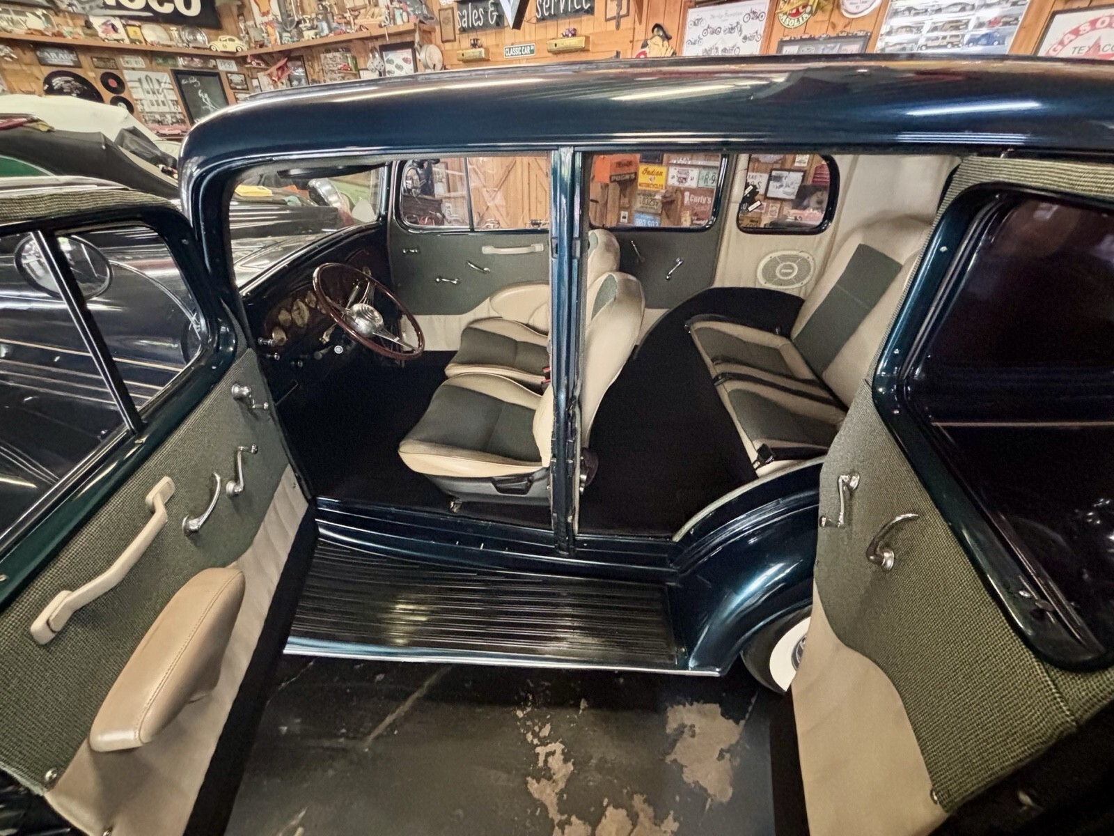 1935 Buick Series 40 4 dr sedan - photo 12