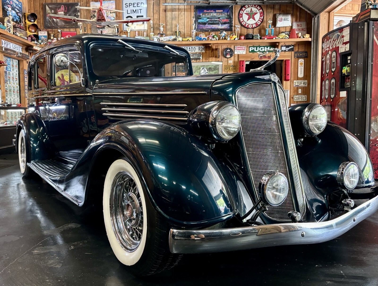 1935 Buick Series 40 4 dr sedan - photo 6