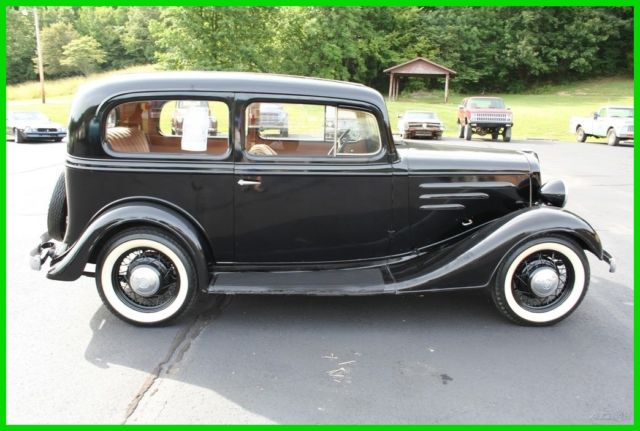 1935 Chevrolet 2 door sedan original 1935 Chevrolet 2 door sedan