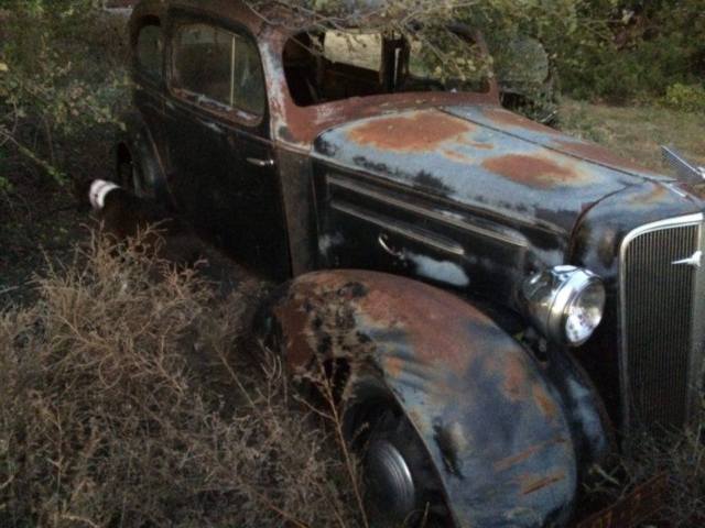 1935 Chevrolet MASTER DELUXE 2 DOOR SUICIDE - photo 12