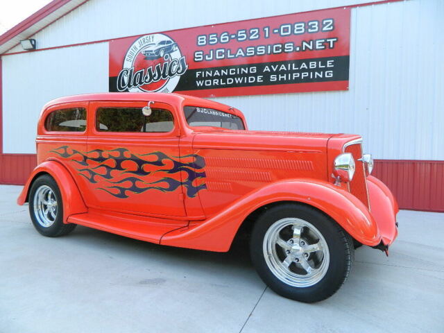 1935 Chevrolet Tudor Street Rod