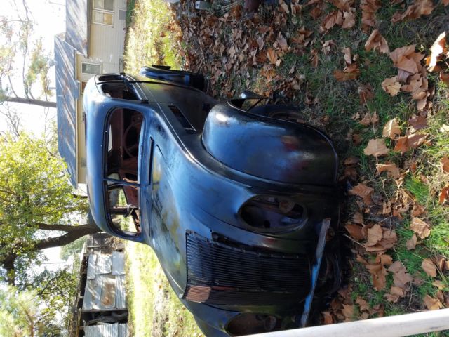 1935 Chrsyler Air Flow 4 dr. Project Car Needs Restoring 1935 Chrysler Other c-1