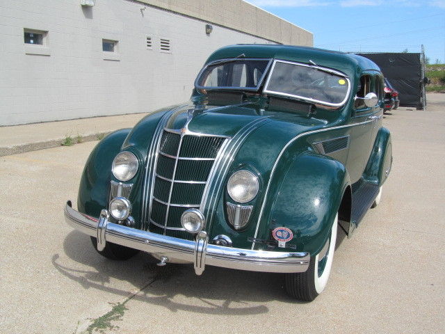 1935 Chrysler Airflow DeLuxe - photo 3