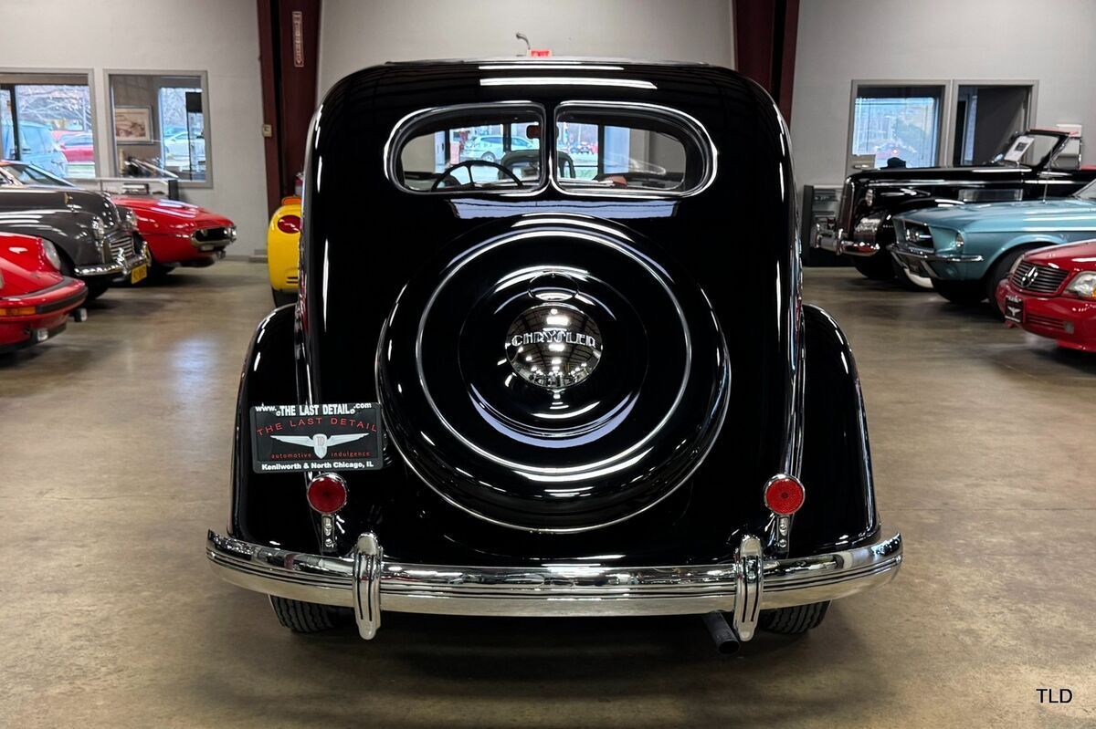 1935 Chrysler Imperial Airflow Series C-2 Sedan - photo 4