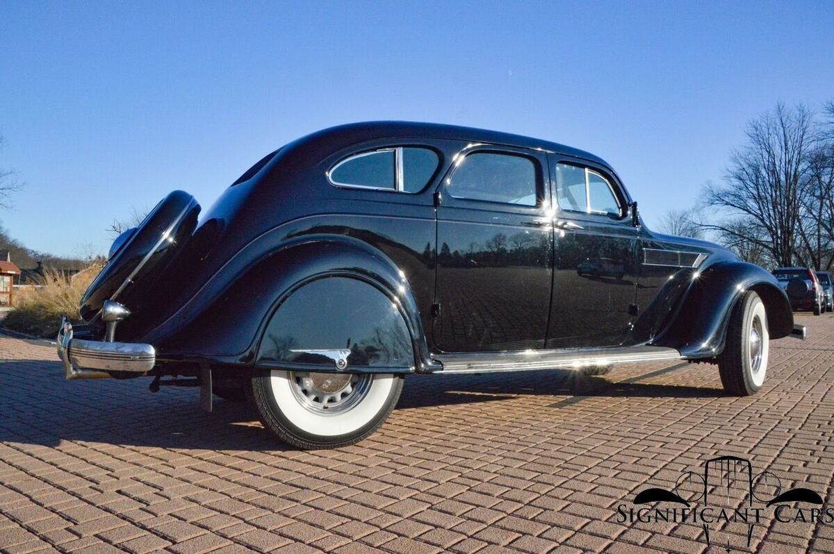 1935 Chrysler Imperial Airflow - photo 3