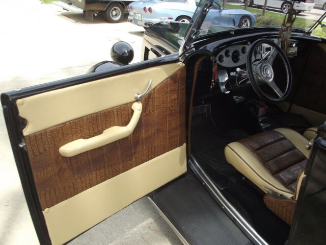 1935 Ford Roadster Custom Interior - photo 9