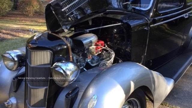 1935 Dodge 4 Door Sedan - photo 9