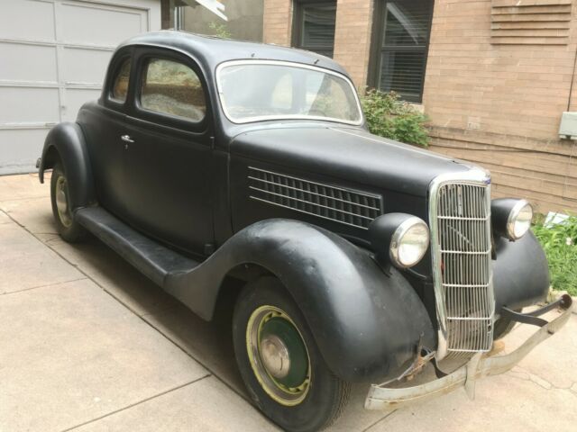 1935 Ford 48 Deluxe - photo 2