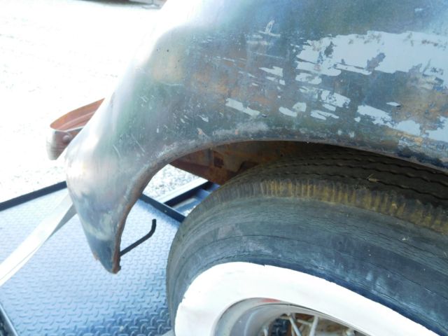 1935 Ford 2 Door Sedan - photo 10