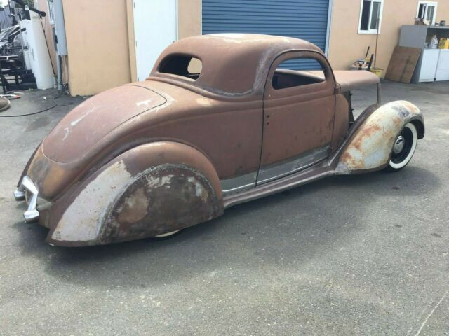 1935 Ford 3 Window Coupe - photo 2