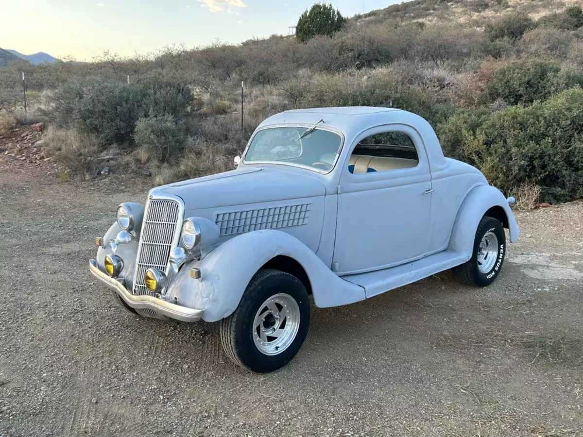1935 Ford 3 window deluxe 48 coupe 1935 Ford 3 window coupe 48
