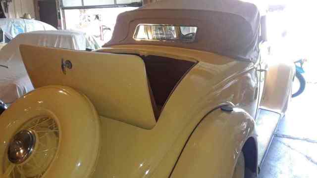 1935 Ford Model A Roadster - photo 2